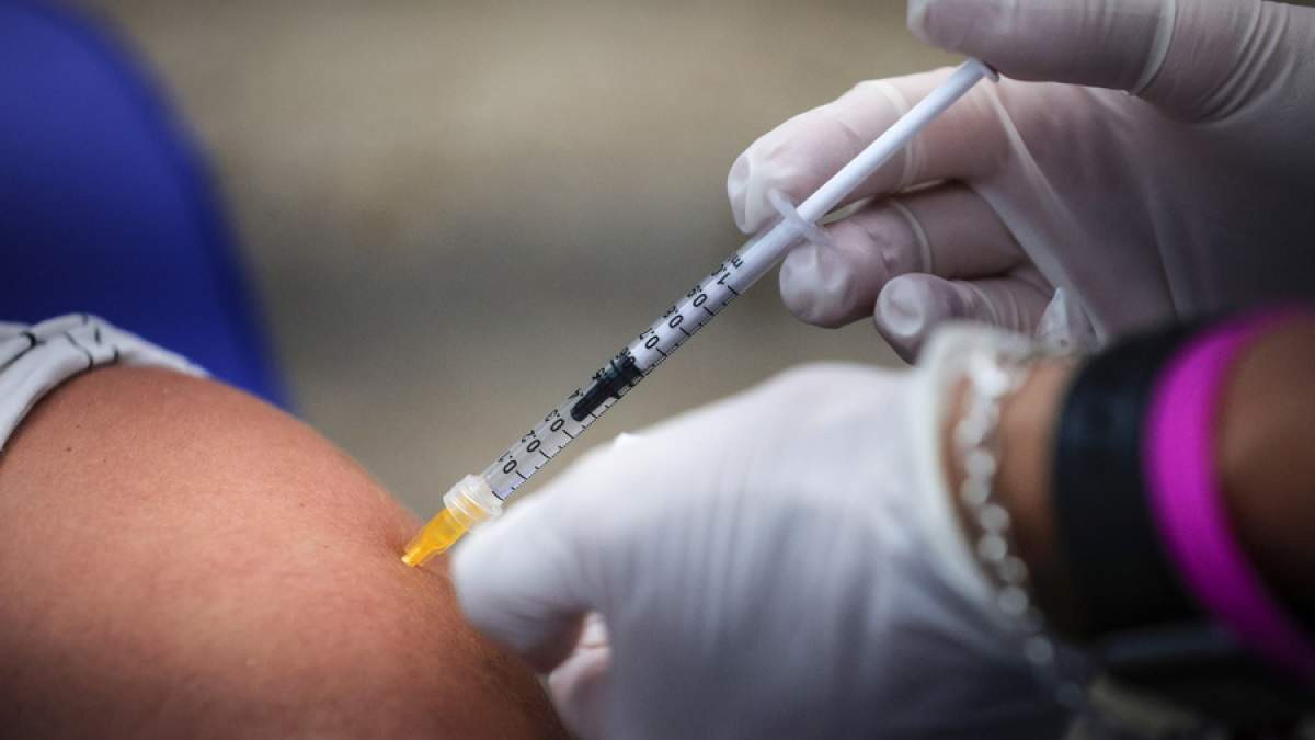 Ο ΕΜΑ μετράει περιστατικά Γκιγιέν – Μπαρέ μετά από εμβολιασμό με Johnson