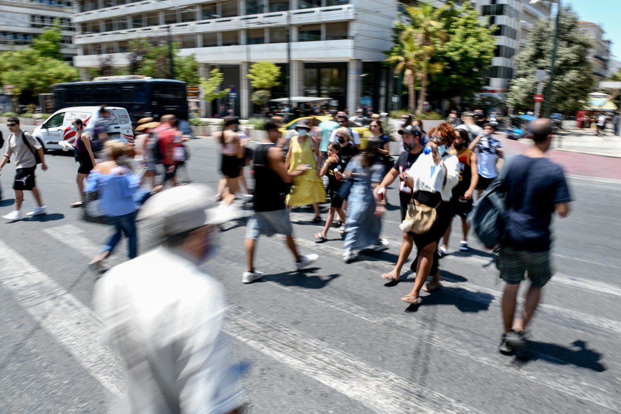 Κορονοϊός: Στο «κόκκινο» το ιικό φορτίο σε πέντε περιοχές