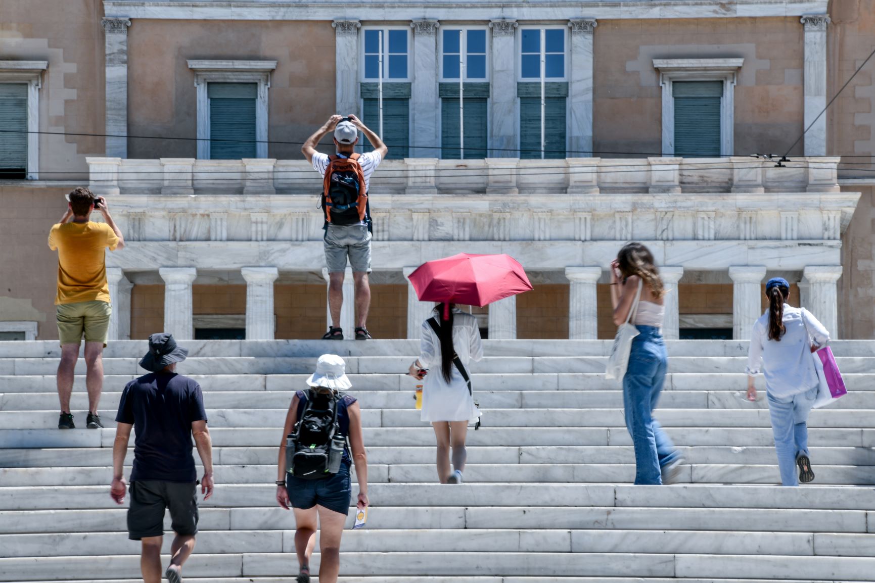 Υποχρεωτικοί εμβολιασμοί: Στα όρια του συντάγματος και του πολιτικού ορθολογισμού