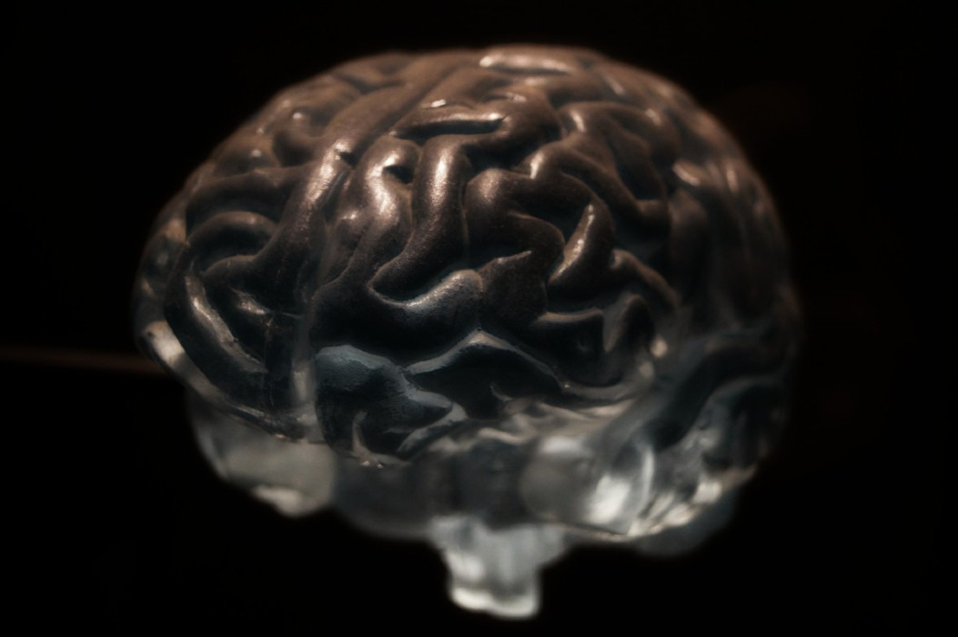Πώς ένας παράλυτος κατάφερε να μιλήσει με ηλεκτρόδια στον εγκέφαλο