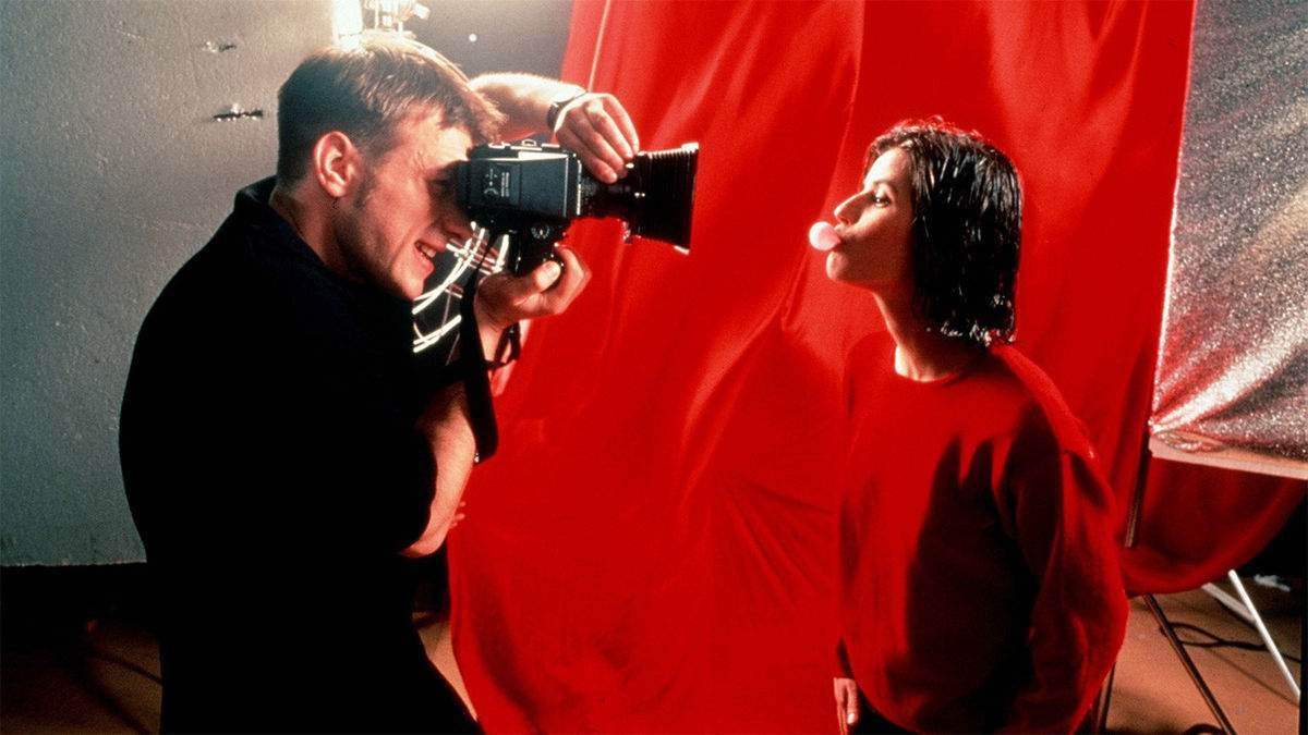 «Τρία χρώματα: Η Κόκκινη Ταινία»: Ιρέν Ζακόμπ και Ζαν-Λουι Τρεντινιάν στο κύκνειο άσμα του Κριστόφ Κισλόφσκι