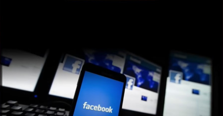 Το Facebook διαγράφει λογαριασμούς που παραπληροφορούν το κοινό για τον κορονοϊό