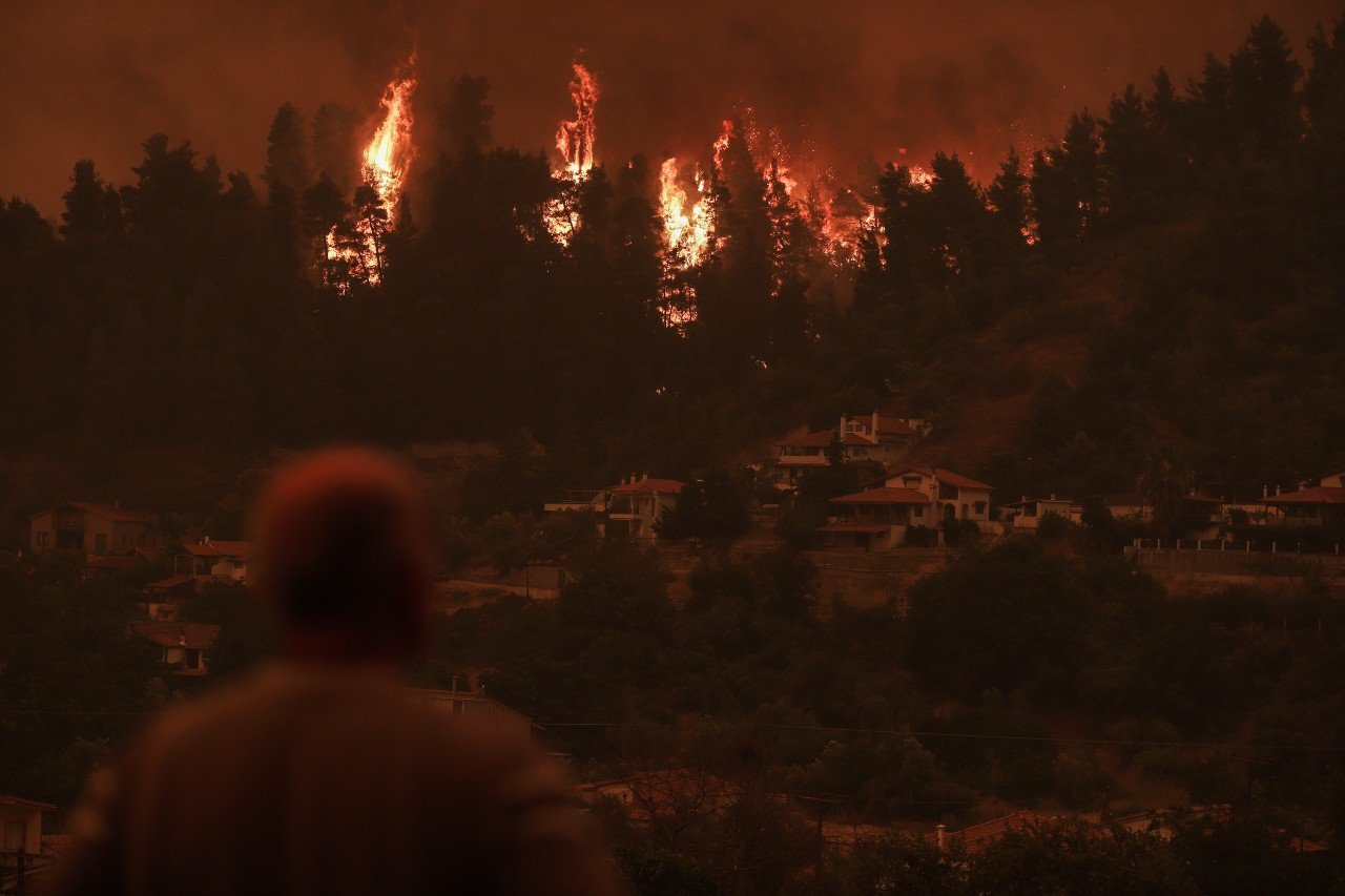 Καταγγελία: «Οι Ρουμάνοι έσβηναν τις φωτιές, οι δικοί μας δεν ήξεραν τι να κάνουν»