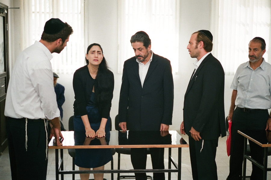 «Το Διαζύγιο: Η Δίκη της Βίβιαν Αμσαλέμ»: Ένα δικαστικό δράμα με φόντο την καταπάτηση των ανθρωπίνων δικαιωμάτων στο Ισραήλ