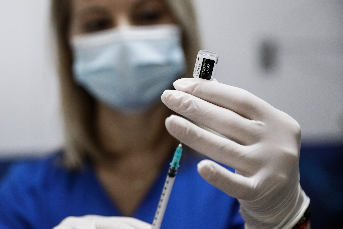Ιταλία: Νοσηλεύτρια φέρεται να μην εμβολίαζε φίλους και συγγενείς αντιεμβολιαστές