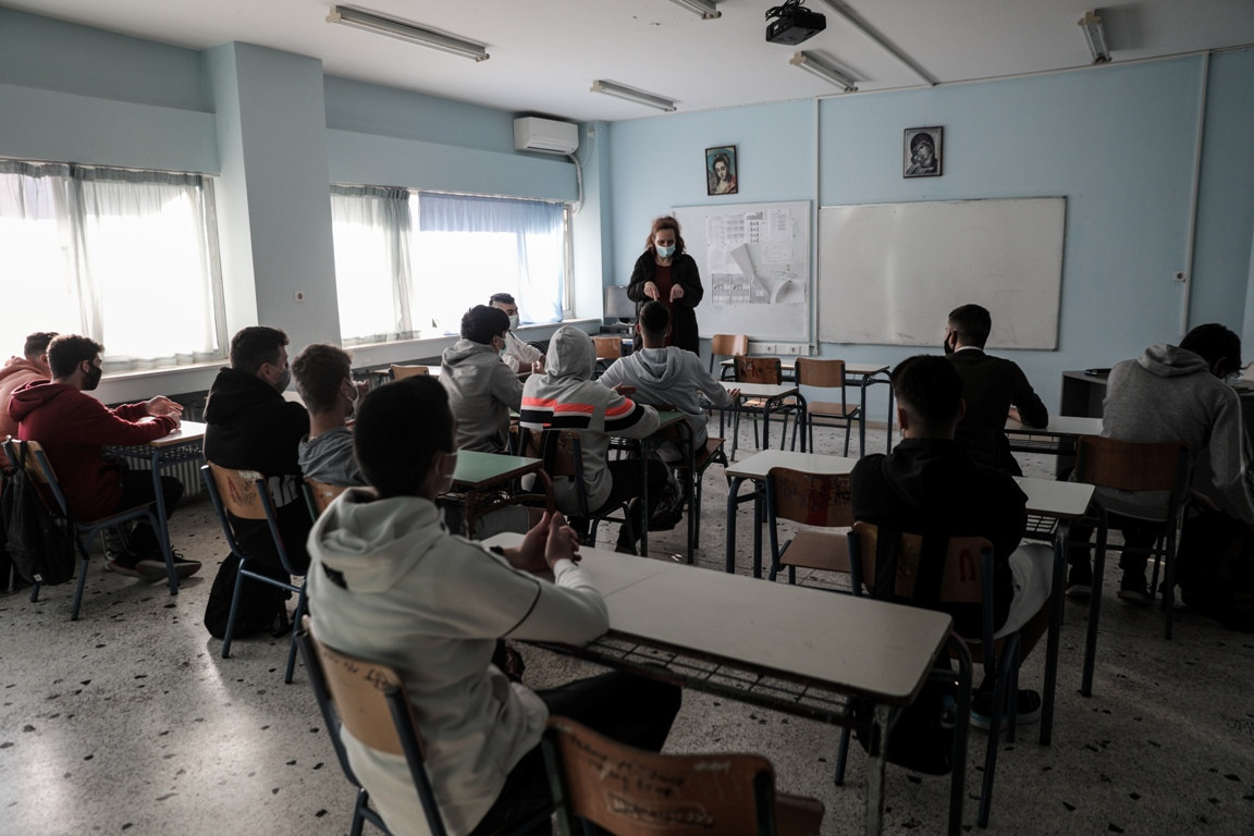 Καμπανάκι από παιδίατρους για άνοιγμα σχολείων: «Με το πρώτο κρούσμα θα μολυνθεί το 30% των μαθητών»