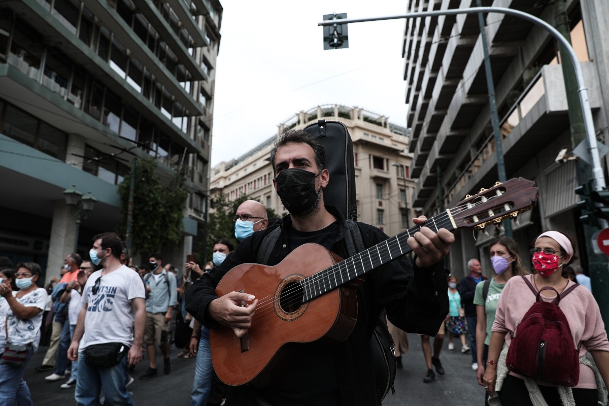 Το «αντίο» του Πανελλήνιου Μουσικού Συλλόγου στον Μίκη: «Σώπα όπου να ναι θα σημάνουν οι καμπάνες»