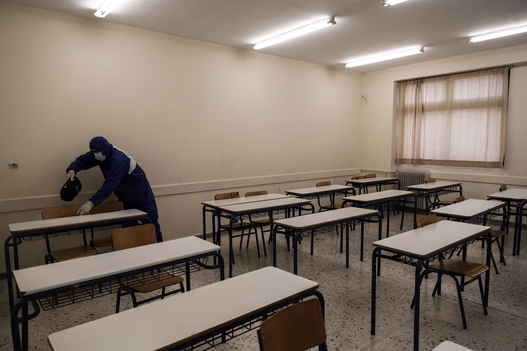 «Ρατσιστικές απολύσεις μεταναστριών καθαριστριών στα σχολεία»