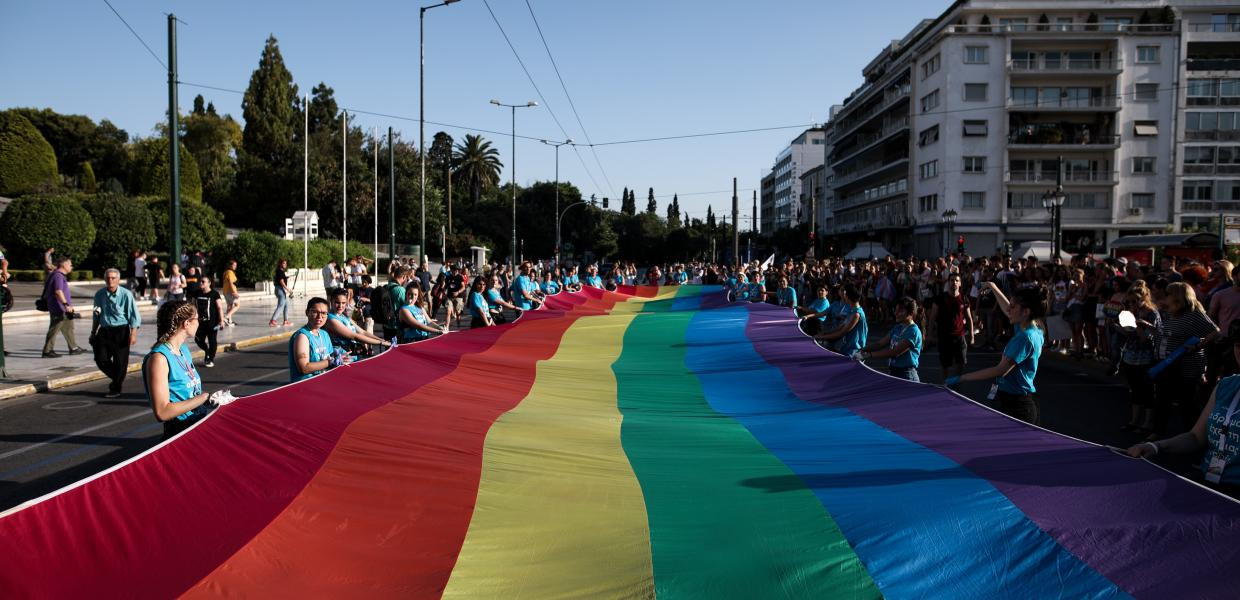 Έμμεση απάντηση ΣΥΡΙΖΑ στους «160»: «Διεκδικούμε συμμετέχοντας στο Athens Pride»