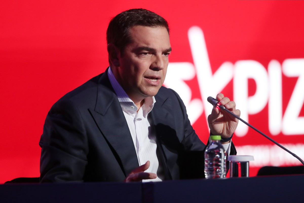Ο Τσίπρας δηλώνει «έτοιμος» για εκλογές αλλά δεν τις ζητά