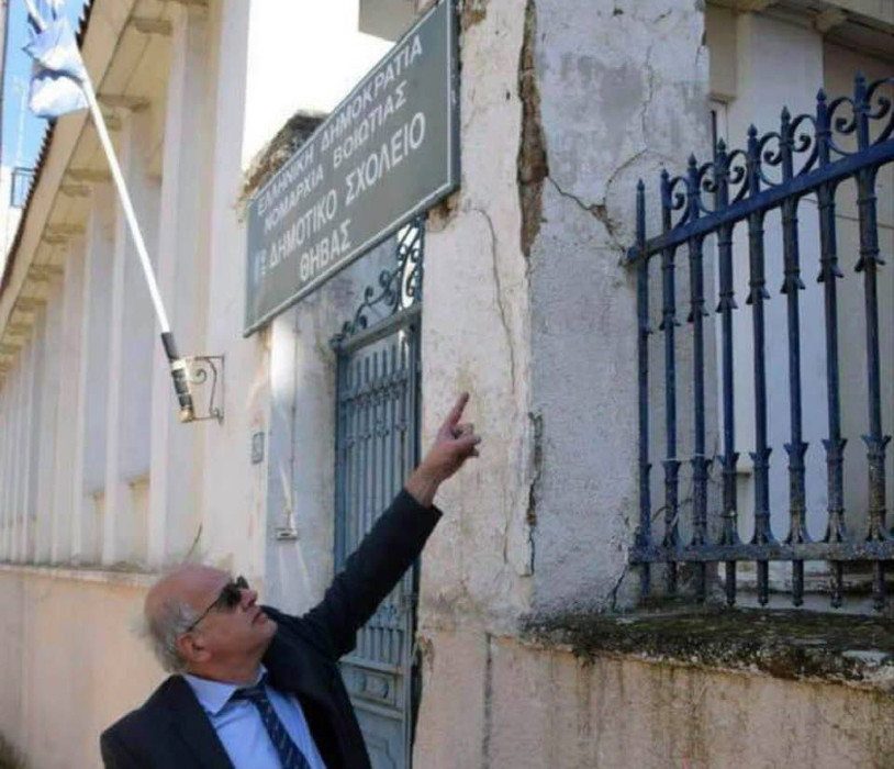 Τι λέει ο Άκης Τσελέντης για τους σεισμούς σε Θήβα, Κρήτη – Γιατί χαρακτήρισε «απαράδεκτα» τα σχολεία