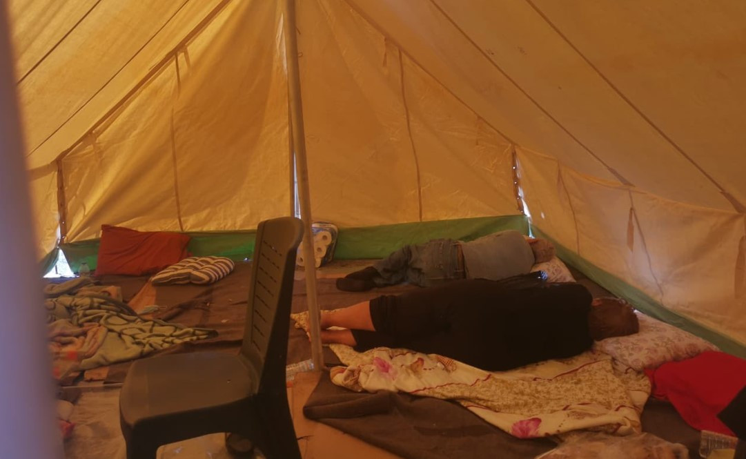 Χωρίς κρεβάτια οι σκηνές για τους σεισμόπληκτους στο Αρκαλοχώρι