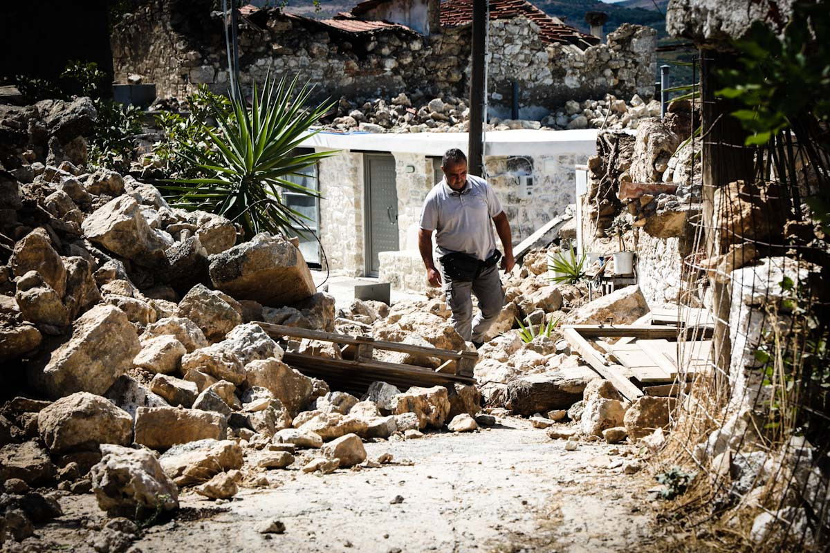 Σεισμός στην Κρήτη: Το 85% των κτηρίων που ελέγχθηκαν είναι μη κατοικήσιμα