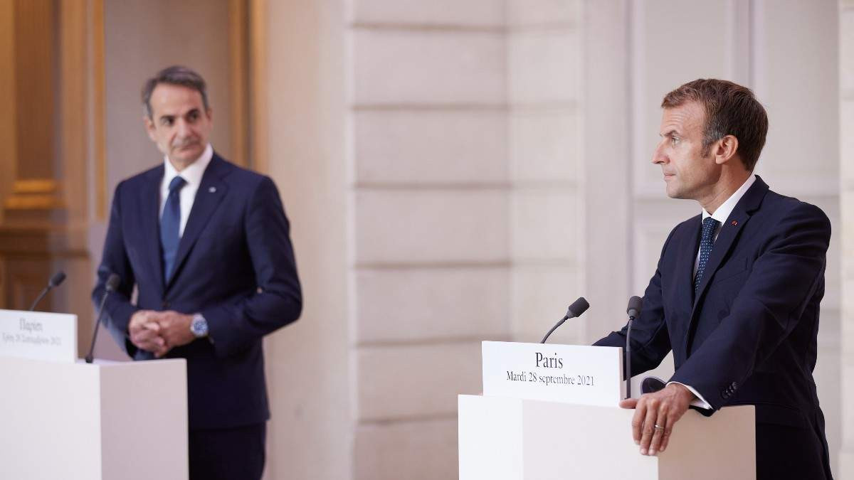 Η συμφωνία Ελλάδας-Γαλλίας και το κορόιδο με τις τρεις καραμπίνες