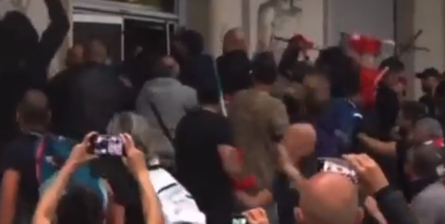Ιταλία: Φασίστες της «Φόρτσα Νουόβα» έσπασαν τα γραφεία του συνδικάτου Cgil [Βίντεο