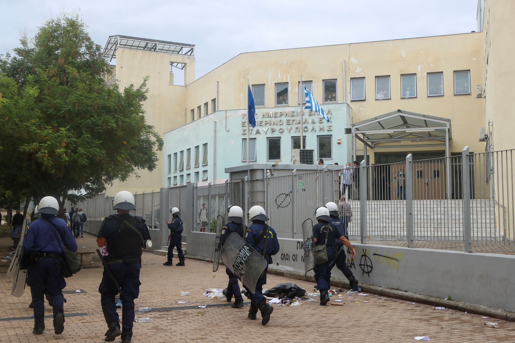 Θεσσαλονίκη: 12μηνη φυλάκιση με 3ετή αναστολή σε τρεις κατηγορούμενους για τα επεισόδια στο ΕΠΑΛ Ευόσμου