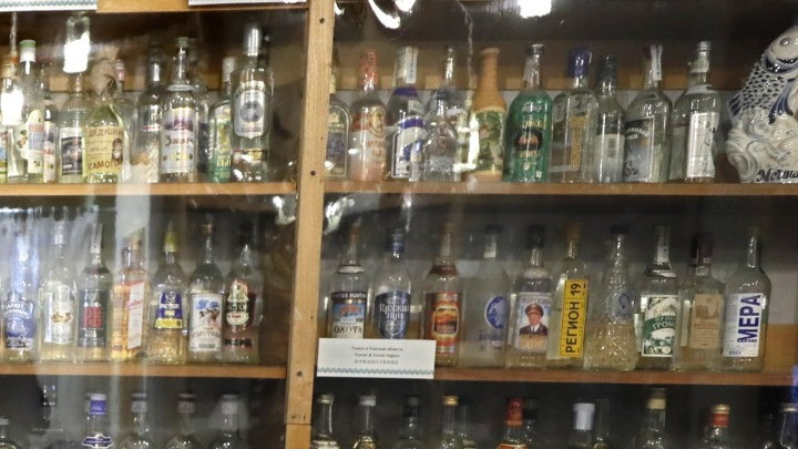 Ρωσία: Δεκαοκτώ νεκροί από νοθευμένο αλκοόλ