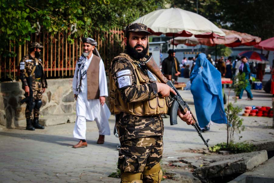 Το Αφγανιστάν προς την κατάρρευση – Τι θα κάνουν οι Ταλιμπάν;