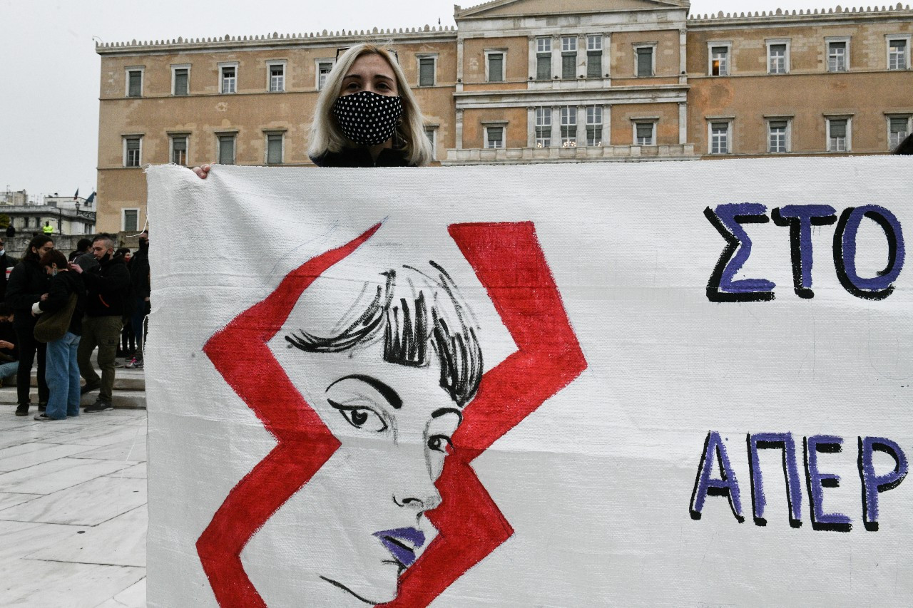 «Γυναίκες, φύλο και εργασία στην Ελλάδα»: Στα χνάρια μιας «σιωπηλής επανάστασης» [Βίντεο]