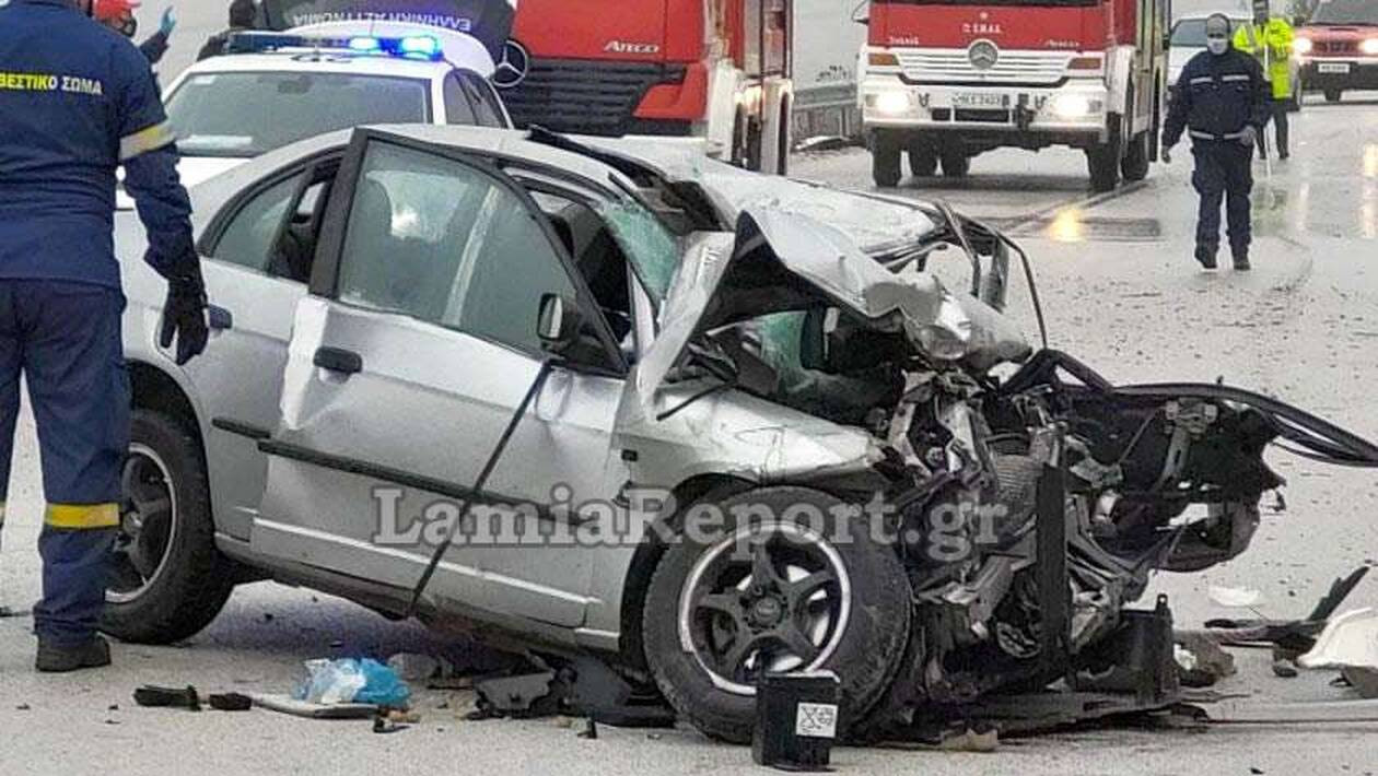Τροχαίο δυστύχημα στο Δομοκό – 3 νεκροί και 1 τραυματίας