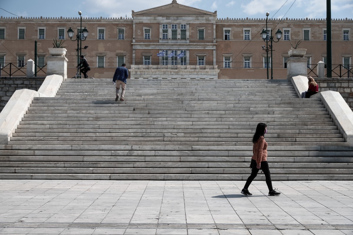 Το twitter σχολιάζει το ενδεχόμενο ενός νέου γενικού lockdown