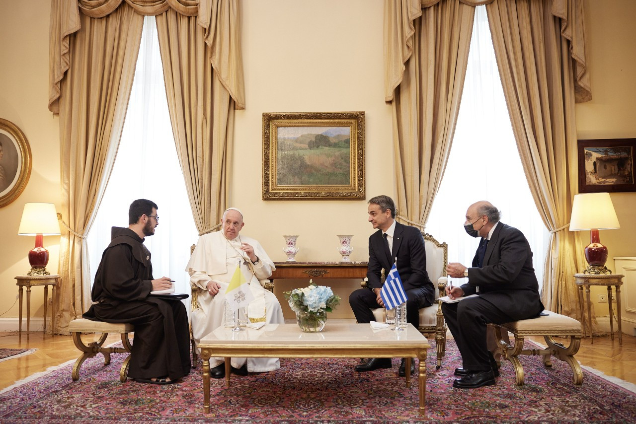 Συνάντηση Μητσοτάκη με Πάπα Φραγκίσκο και πρωθυπουργό του Βατικανό