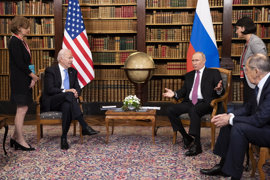 Συνομιλίες Πούτιν – Μπάιντεν την Τρίτη