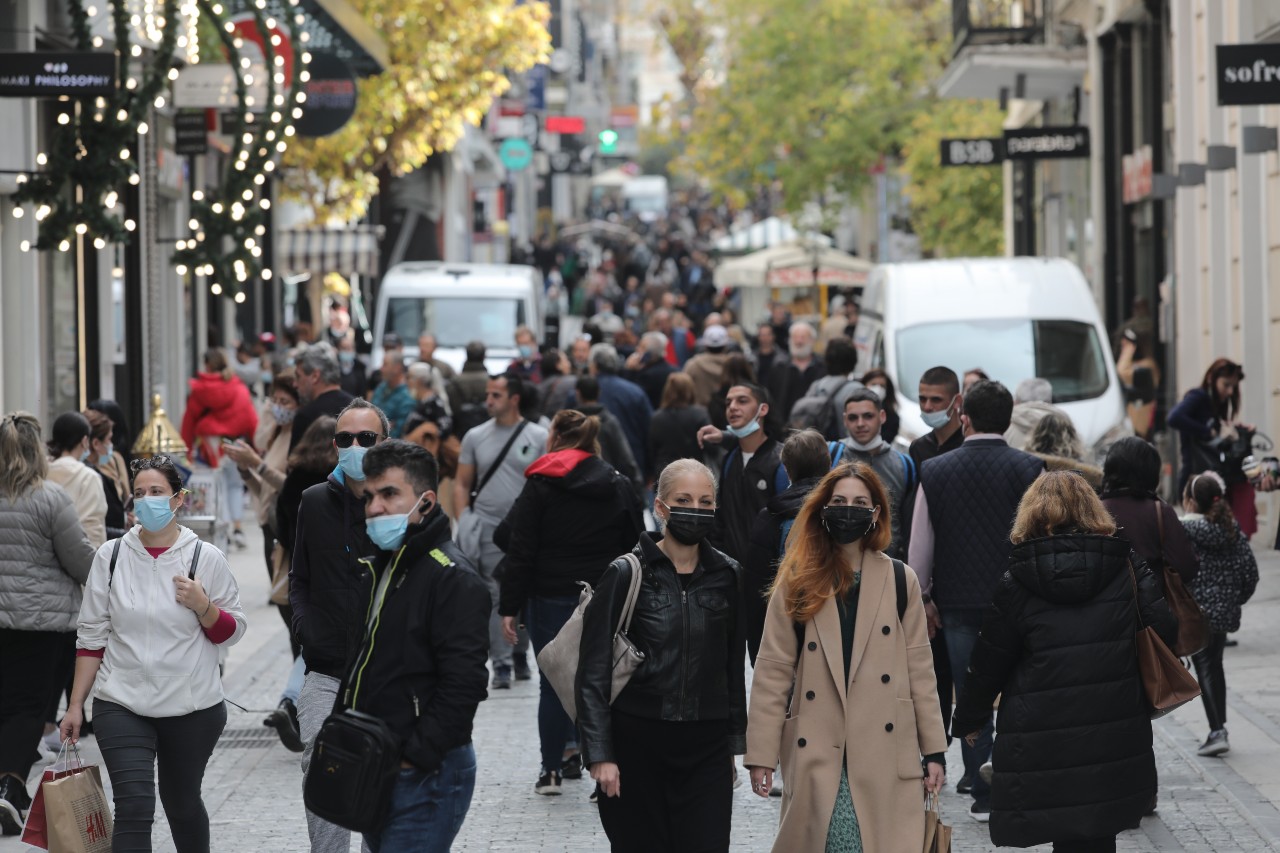 Το ωράριο των καταστημάτων στις γιορτές