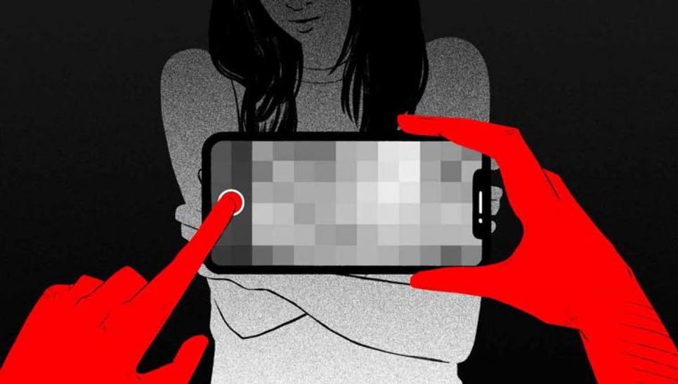 Revenge Porn: Τι γνωρίζουμε για τη νέα σκληρή μορφή σεξουαλικής κακοποίησης, που αποκτά διαστάσεις