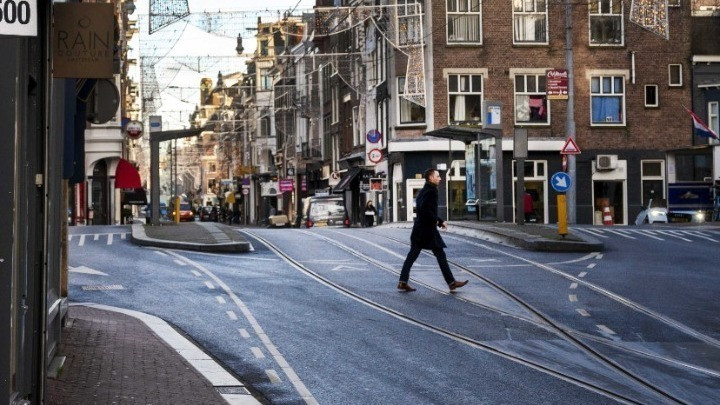 Γενικό lockdown στην Ολλανδία ανακοίνωσε ο πρωθυπουργός Μαρκ Ρούτε