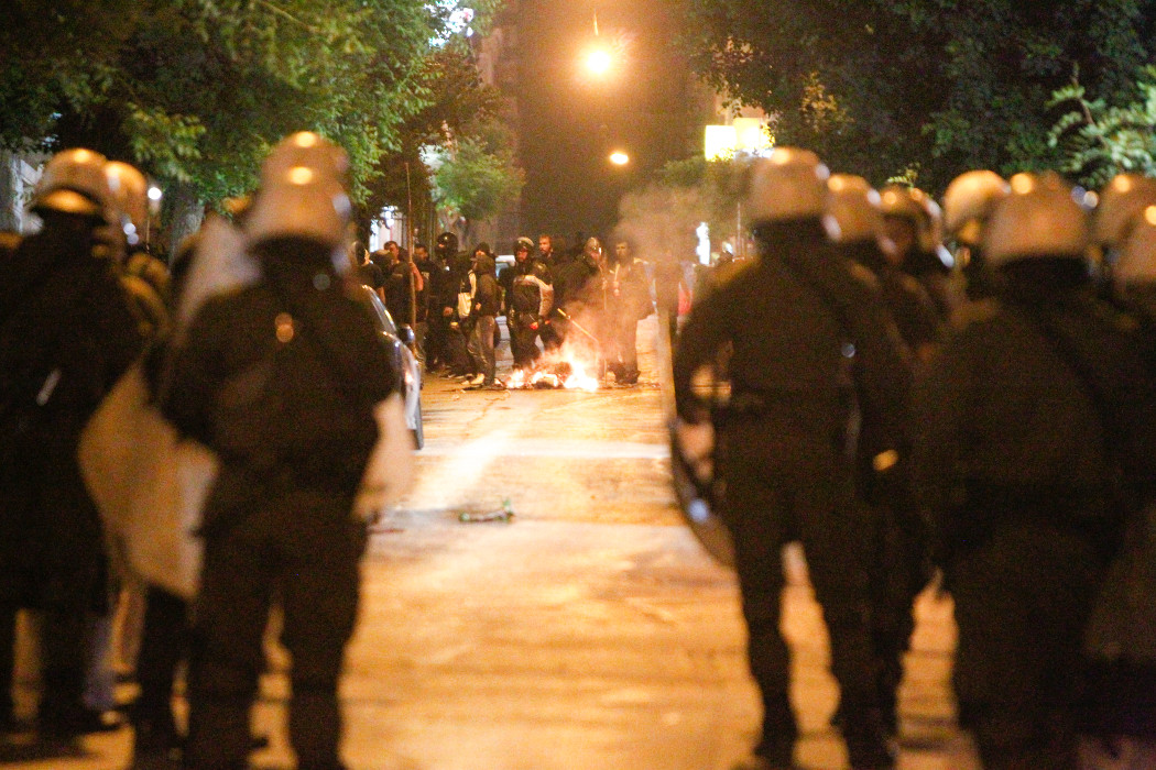 Άγριο ξύλο μεταξύ οπαδών στου Γκύζη – Σε επιφυλακή η αστυνομία ενόψει του ντέρμπι στο μπάσκετ
