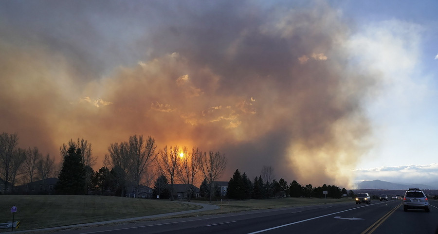 ΗΠΑ: Στις φλόγες εκατοντάδες σπίτια στο Κολοράντο