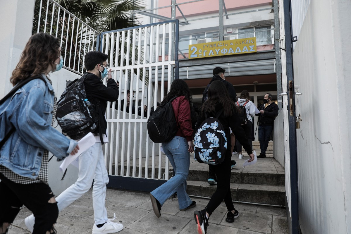 ΓΓ ΟΛΜΕ στο tvxs.gr : Με 50.000 κρούσματα, ανοίγουν τα σχολεία με ένα self test παραπάνω… Παραλογισμός