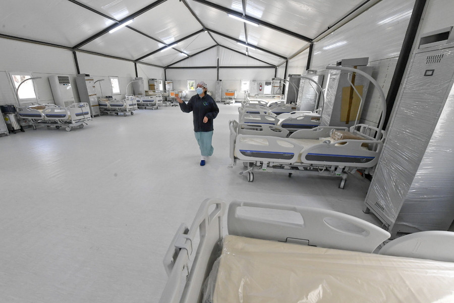 Ιταλία – Έκκληση των γιατρών: «Τα νοσοκομεία μας γονατίζουν»