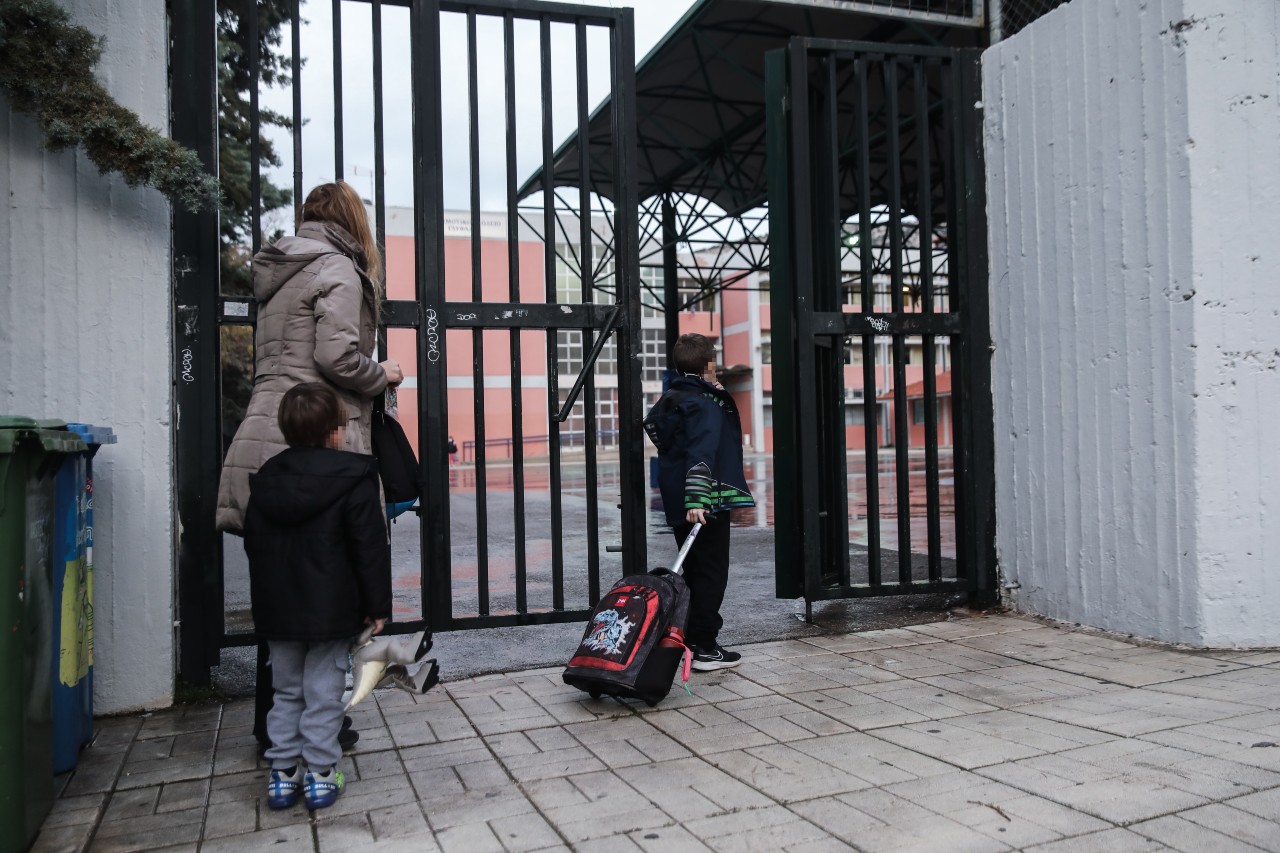 Άνοιγμα σχολείων: Για 14.000 κρούσματα κάνει λόγο το υπουργείο Παιδείας