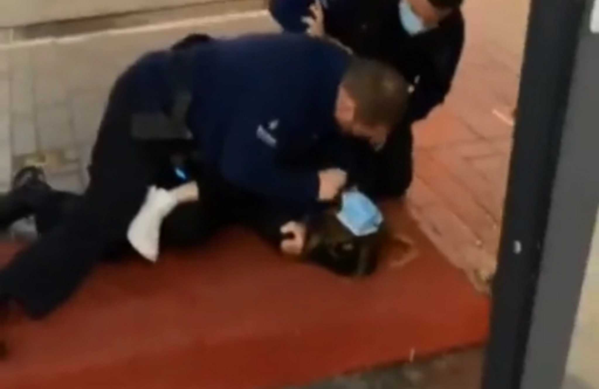 Αντιδράσεις στο Βέλγιο: Βίντεο δείχνει αστυνομικούς να χτυπούν 14χρονη