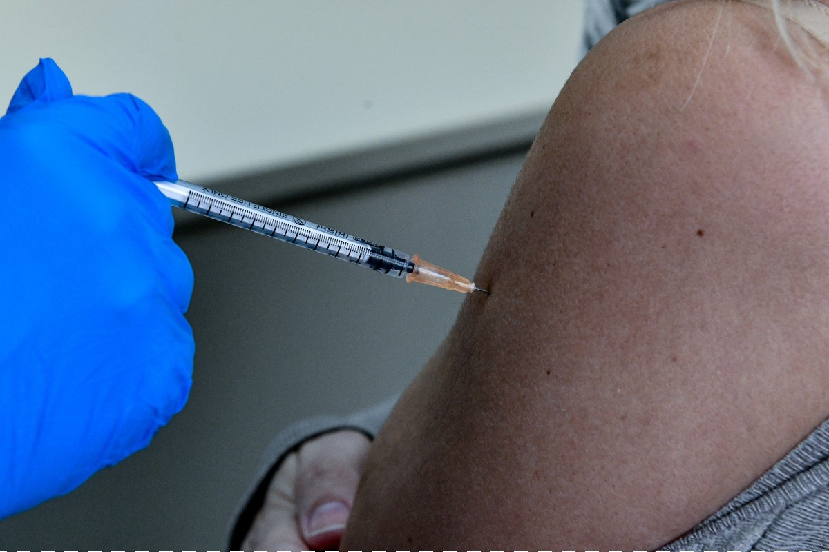 Ισραήλ: Συστήνεται η 4η δόση εμβολίου για την COVID-19 σε όλους τους ενήλικες