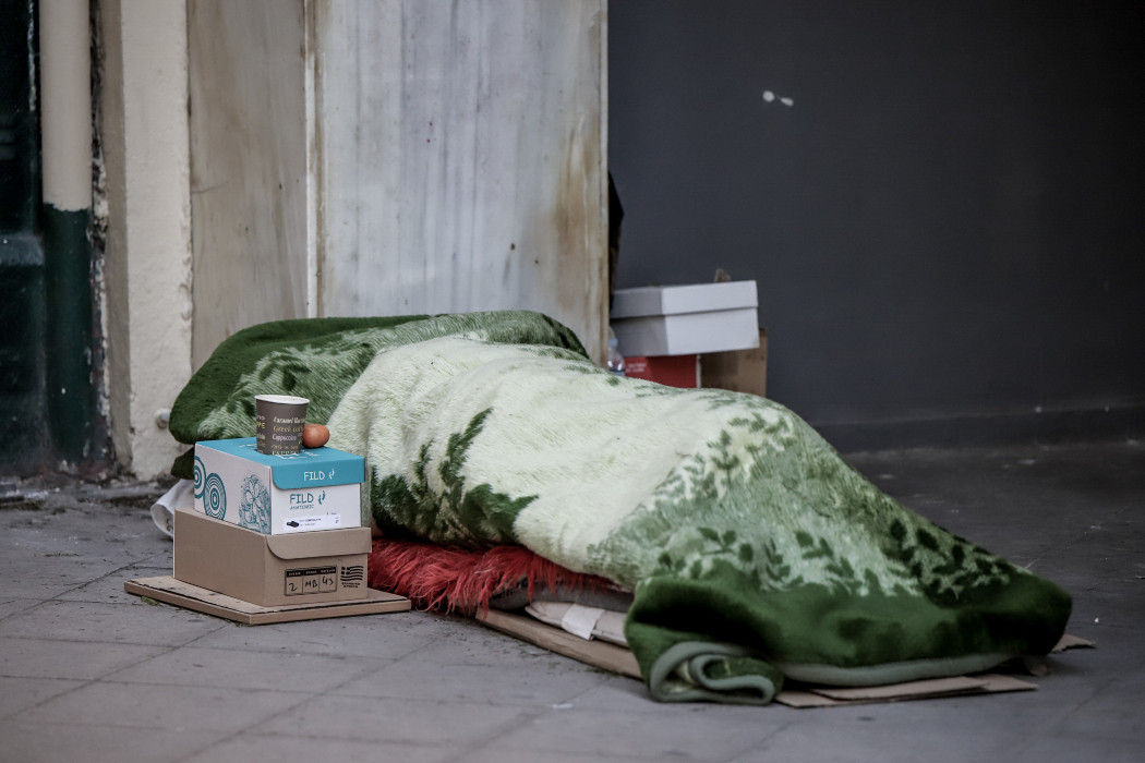 Άστεγος πέθανε από το κρύο στη Θεσσαλονίκη – Ένας ακόμη στο νοσοκομείο λόγω ανακοπής καρδιάς
