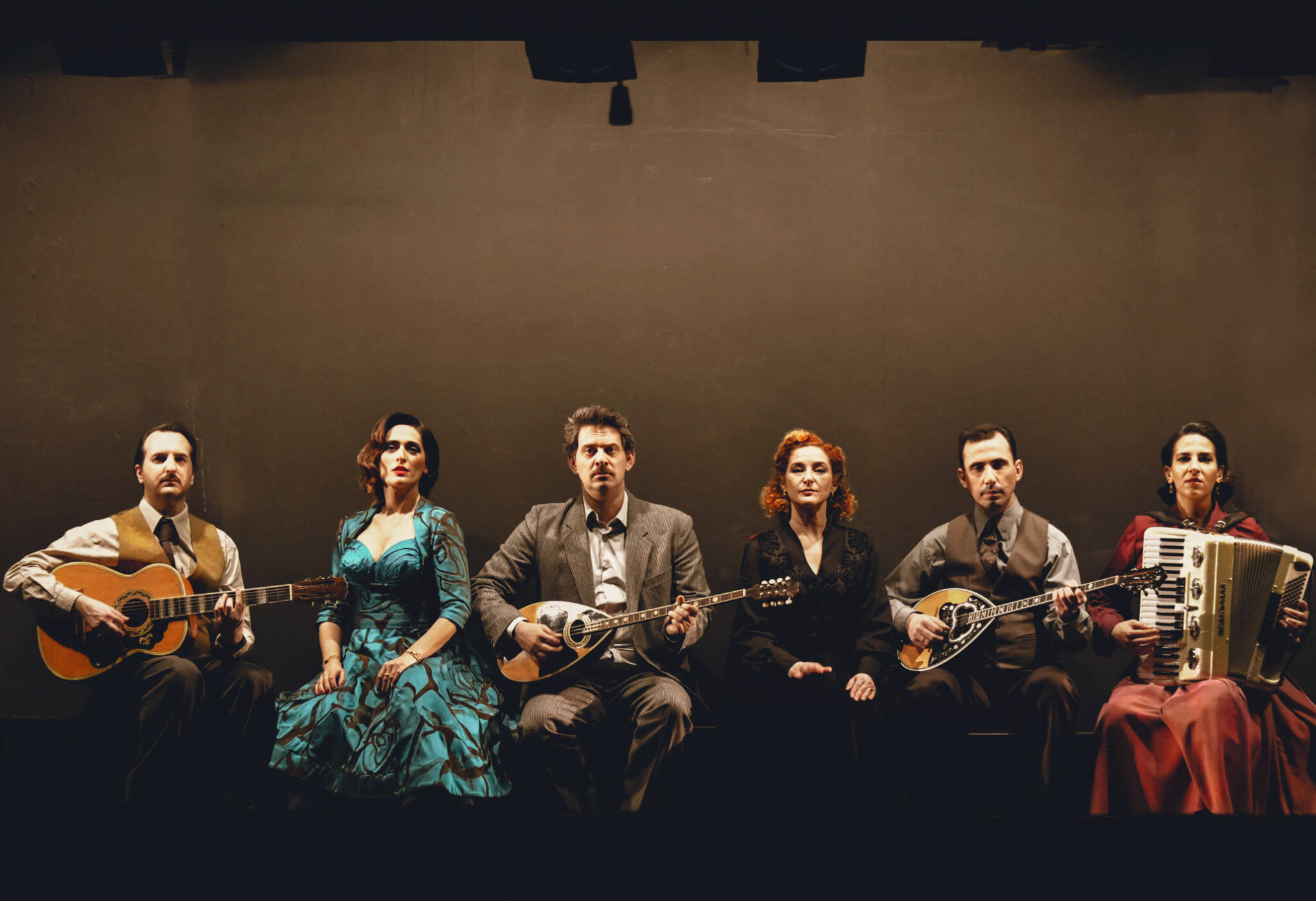 «Μαρίκα Νίνου – Σαν άστρο» με ζωντανά ρεμπέτικα τραγούδια στο Θέατρο Τέχνης Καρόλου Κουν