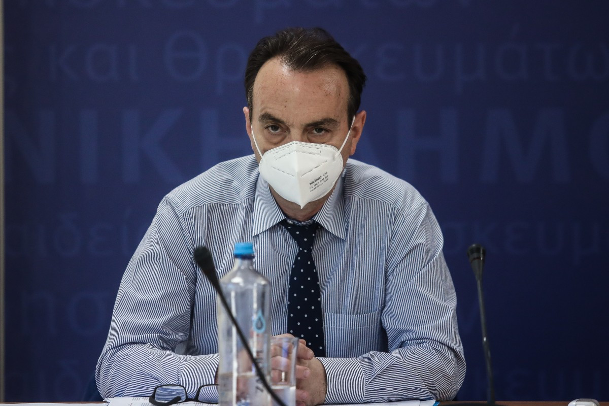ΣΥΡΙΖΑ: «Να παραιτηθεί ο Γενικός Γραμματέας του υπουργείου Παιδείας μετά τα απειλητικά τηλεφωνήματά του»