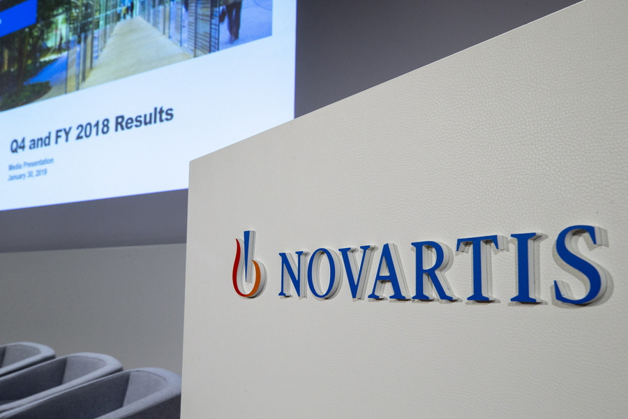 Η κυβέρνηση «παίζει καθυστέρηση» για αποζημίωση από τη Novartis