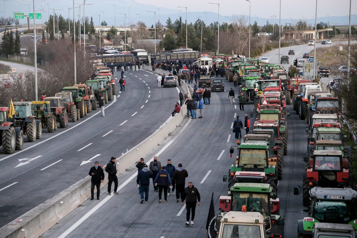 Κόμβος Νίκαιας: Συμβολικό αποκλεισμό αποφάσισαν οι αγρότες – Κινητοποιήσεις στη Θεσσαλονίκη