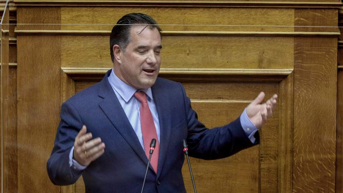 Το twitter για την «Ελληνική Αγωγή» στα σχολεία: «Η υπουργός σκοταδισμού ξαναχτύπησε…»