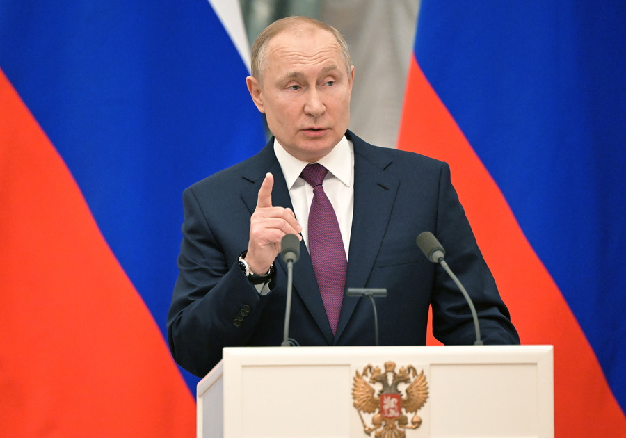 Ρωσία: Η Δούμα ζητά από τον Πούτιν αναγνώριση των αυτοαποκαλούμενων Λαϊκών Δημοκρατιών στην Α. Ουκρανία