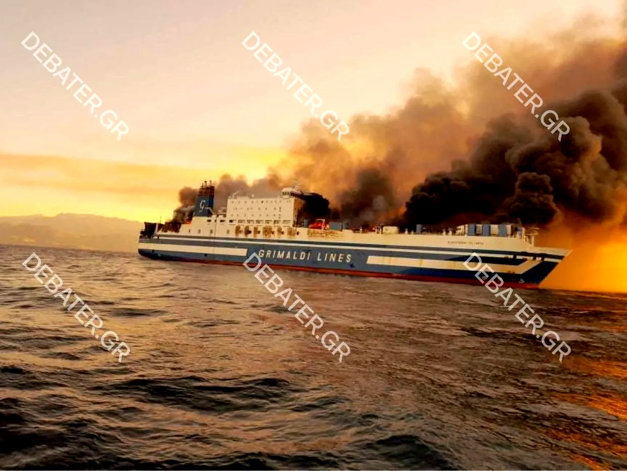 Στις φλόγες το πλοίο Euroferry Olympia ανοιχτά της Κέρκυρας – Στις λέμβους 288 επιβάτες και πλήρωμα