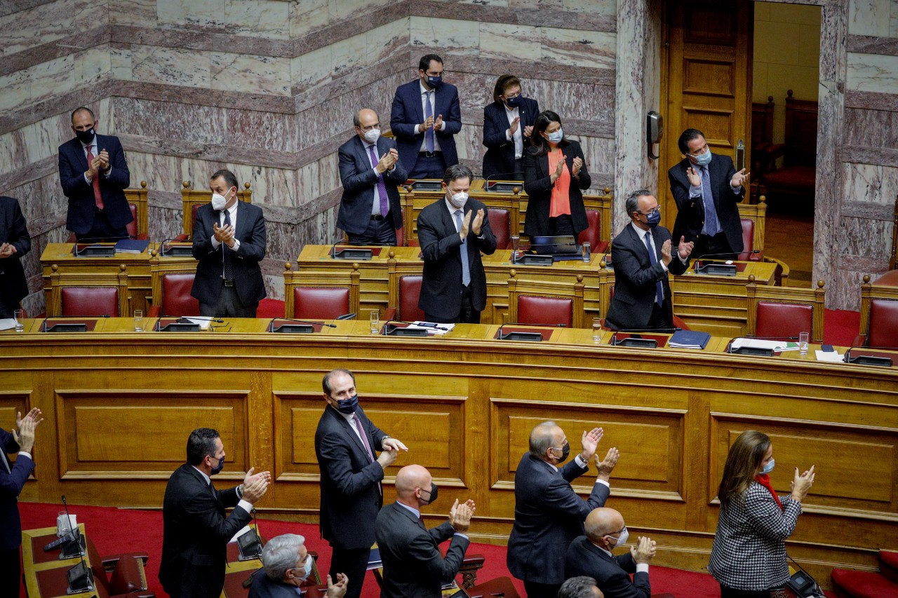 Ρεκόρ απευθείας αναθέσεων 6,65 δισ. ευρώ σε 22 μήνες