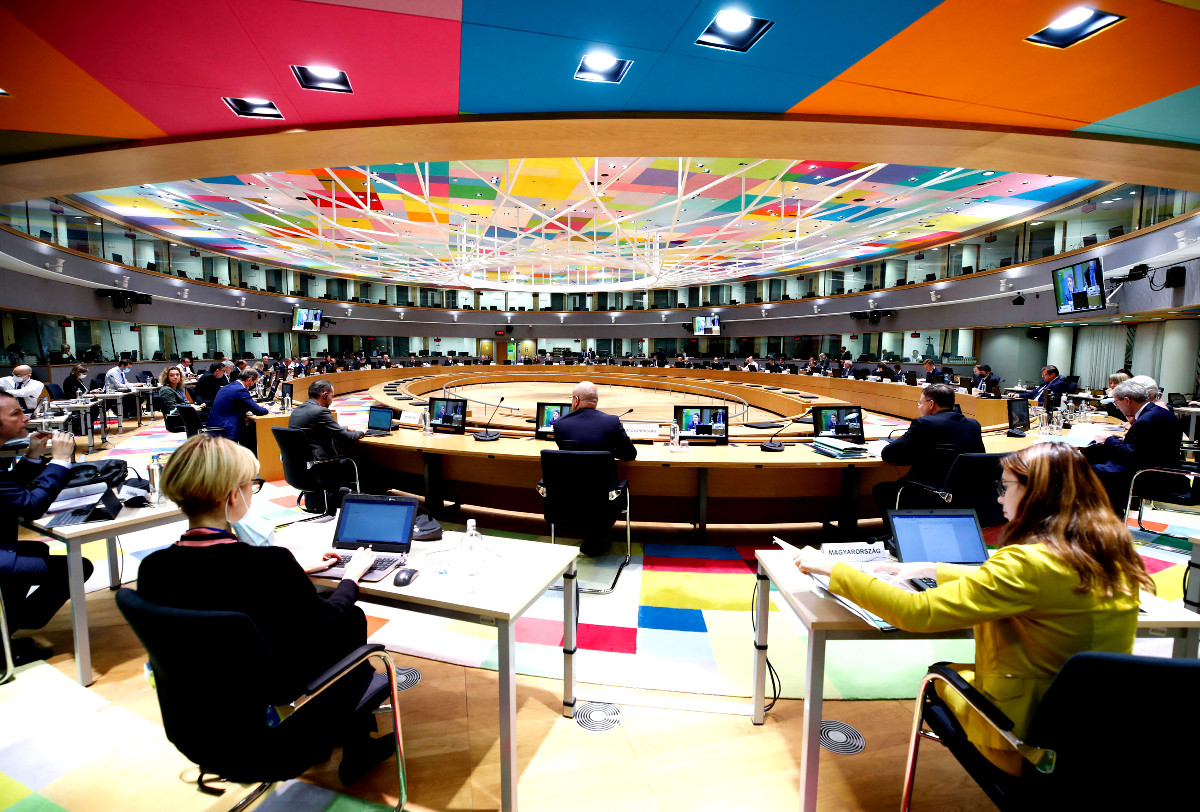 Το Eurogroup «καίει» το σενάριο για εκλογές τον Μάιο