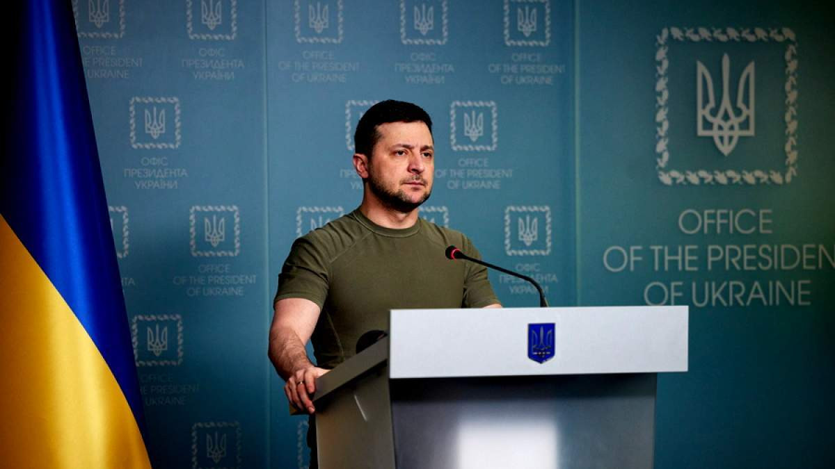 Καταργούνται 11 κόμματα στην Ουκρανία με απόφαση Ζελένσκι