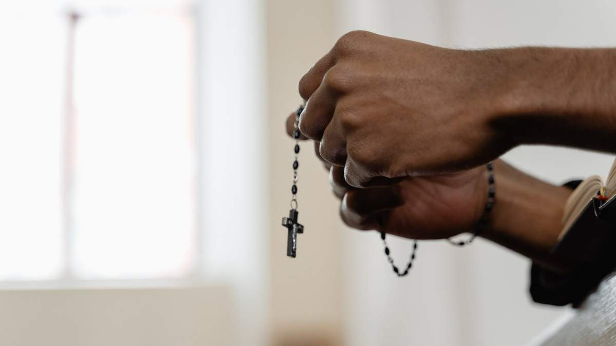 Φάρσαλα: Ιερέας καταδικάστηκε για υπεξαίρεση 3,8 εκατομμυρίων ευρώ και… εξαφανίστηκε
