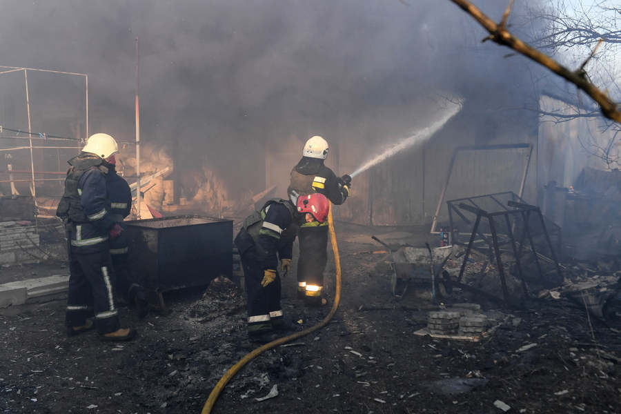 Ο δήμαρχος του Χάρκοβο καταγγέλει αδιάκοπους βομβαρδισμούς σε κατοικημένες περιοχές